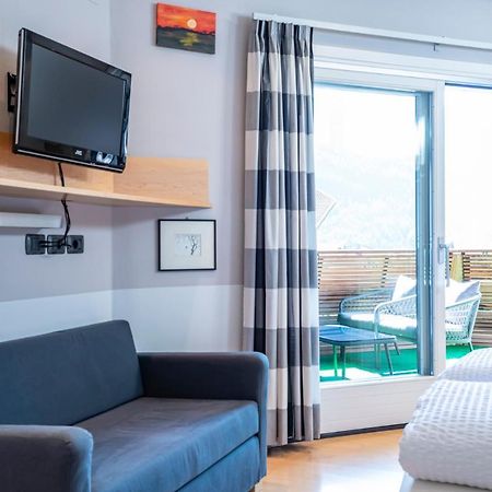 Tubris Living Apartment กัมโปตูเรส ภายนอก รูปภาพ
