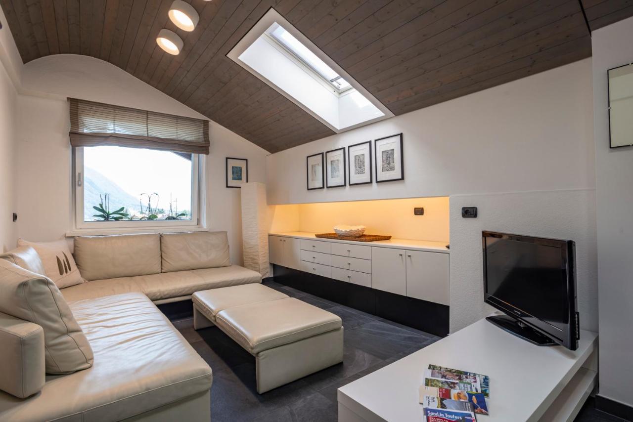 Tubris Living Apartment กัมโปตูเรส ภายนอก รูปภาพ
