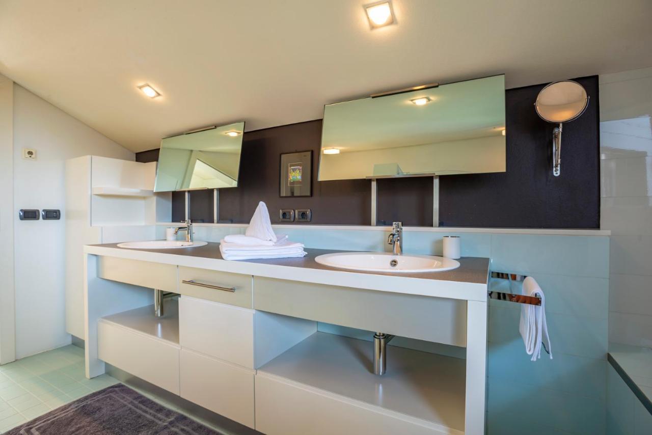 Tubris Living Apartment กัมโปตูเรส ภายนอก รูปภาพ
