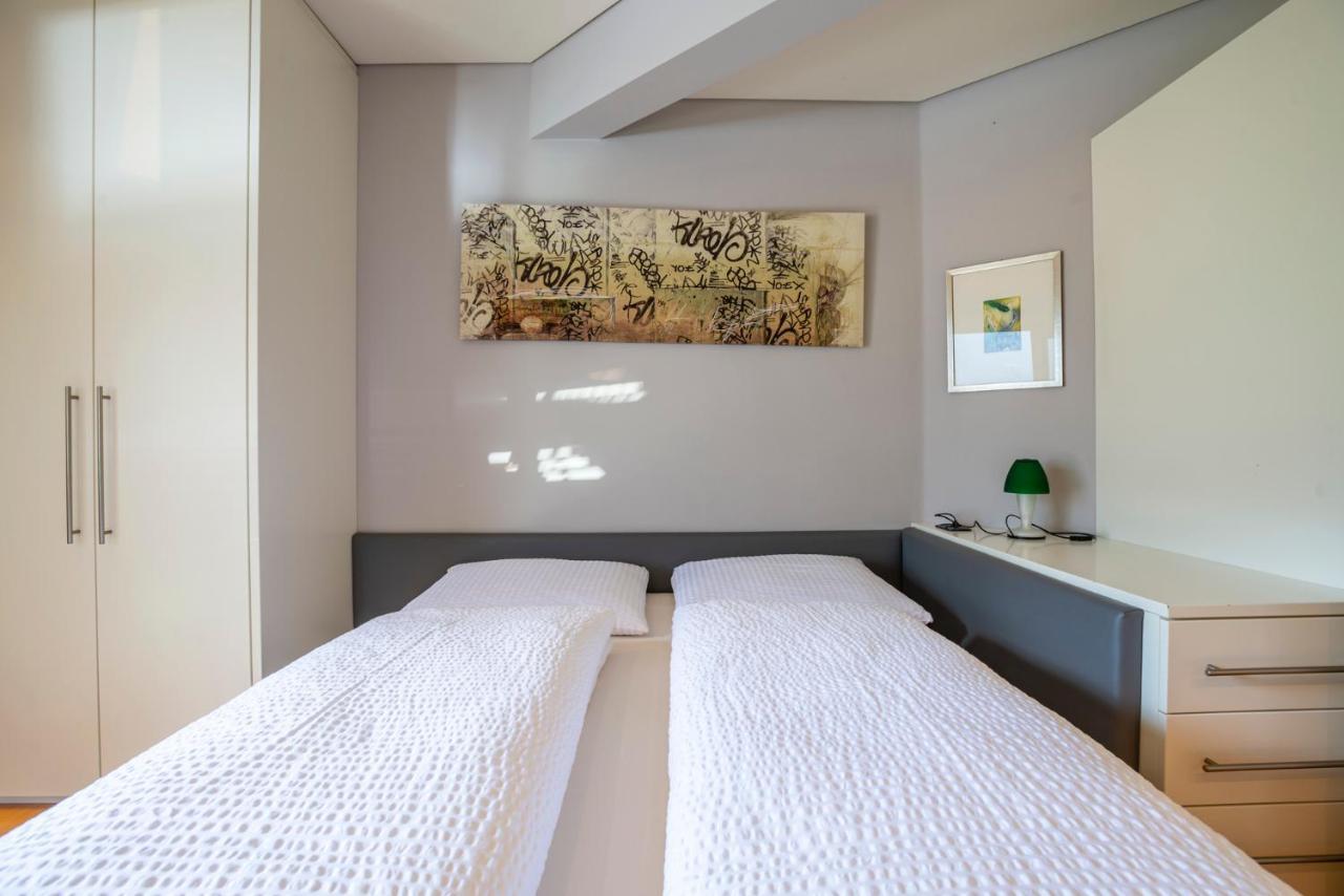Tubris Living Apartment กัมโปตูเรส ภายนอก รูปภาพ