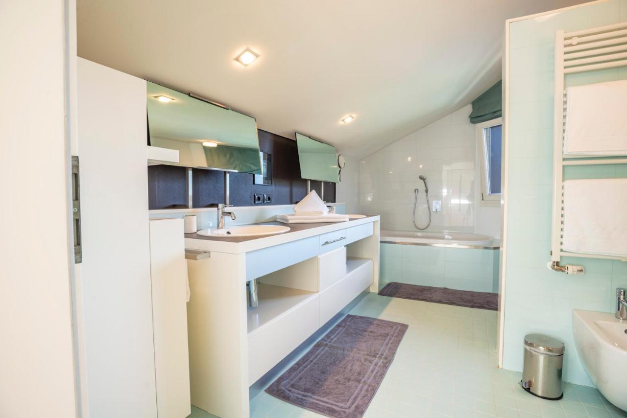 Tubris Living Apartment กัมโปตูเรส ภายนอก รูปภาพ