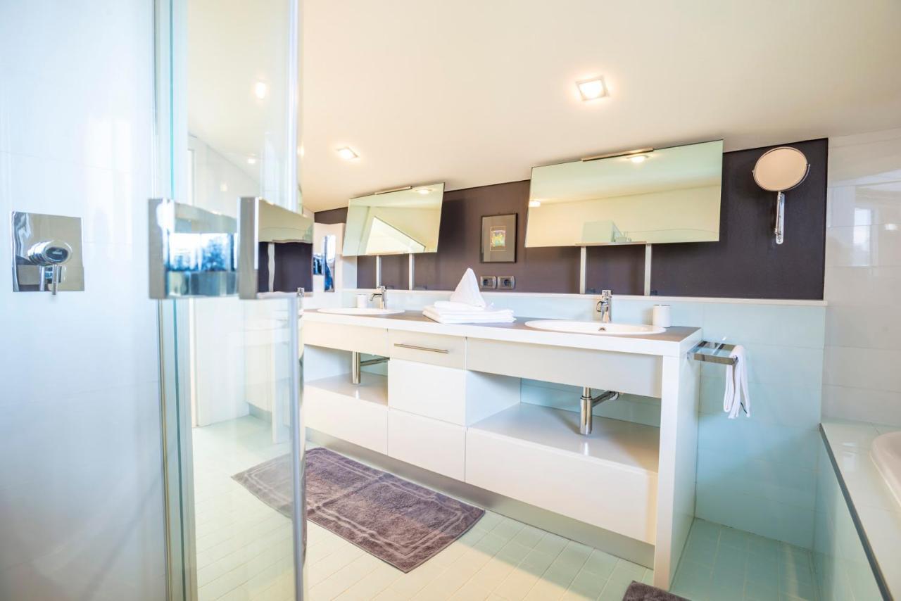 Tubris Living Apartment กัมโปตูเรส ภายนอก รูปภาพ